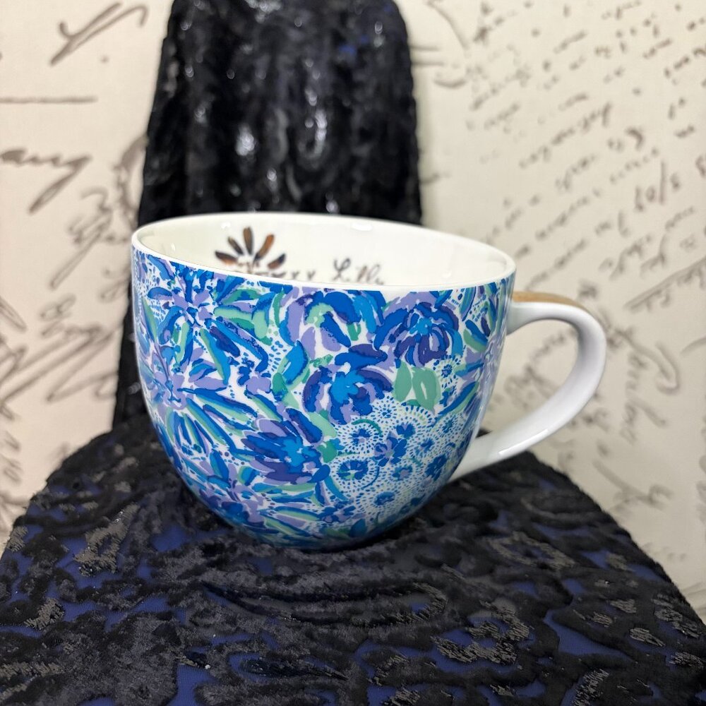 Lilly Pulitzer Blue Ceramic Coffee Cup Mug 12oz - GOOD